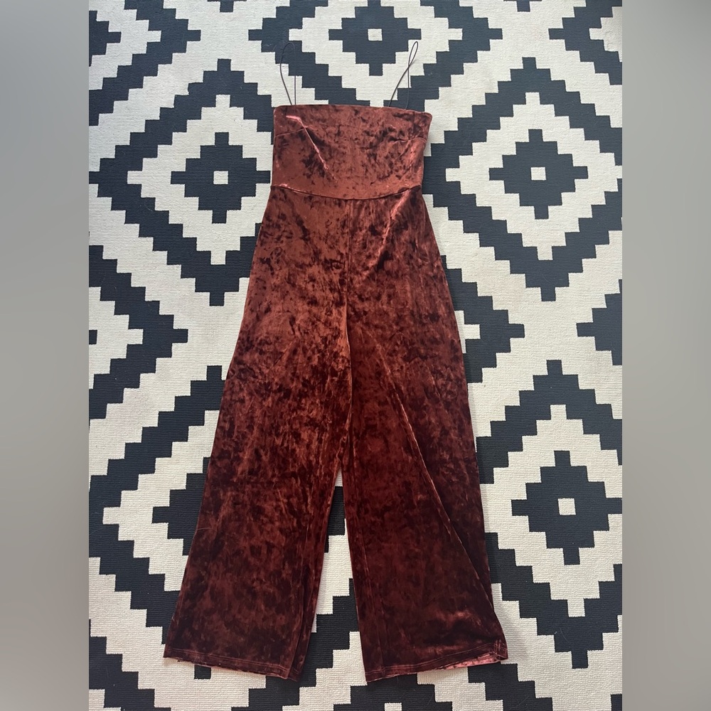 VELVET DYNAMITE JUMPSUIT 💕